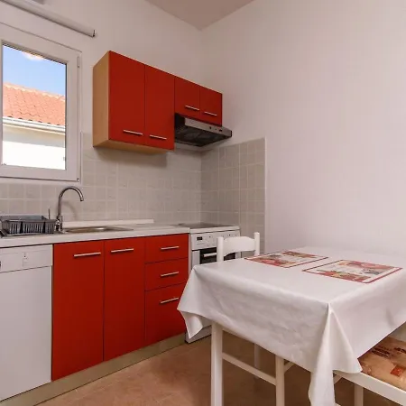 Beba - Peaceful Location Pensión