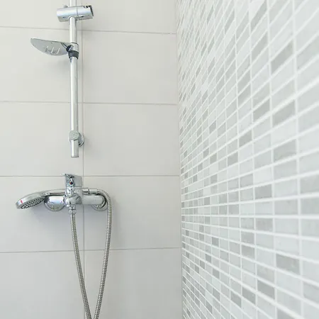 Pensión Beba - Peaceful Location 3*