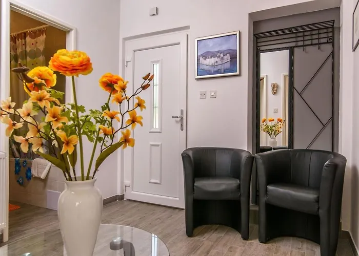 Beba - Peaceful Location Pensionat Trogir