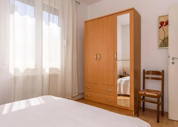 Beba - Peaceful Location 3* Trogir