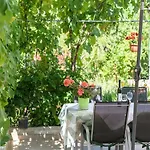 Beba - Peaceful Location Трогір