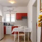 Beba - Peaceful Location Трогір