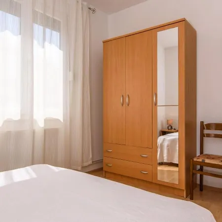 Beba - Peaceful Location * Трогір