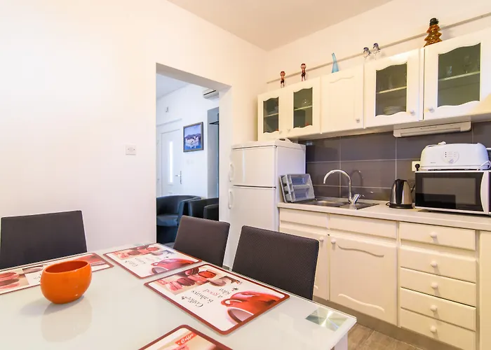 Beba - Peaceful Location 3* 特罗吉尔