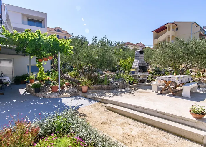 Casa de hóspedes Beba - Peaceful Location Trogir